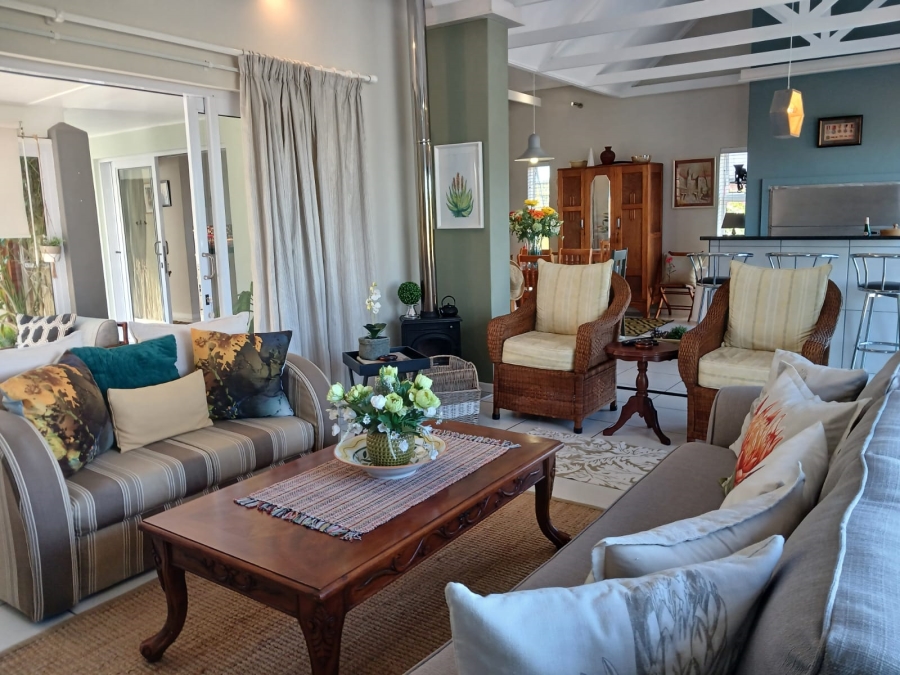 3 Bedroom Property for Sale in Stilbaai Wes Western Cape